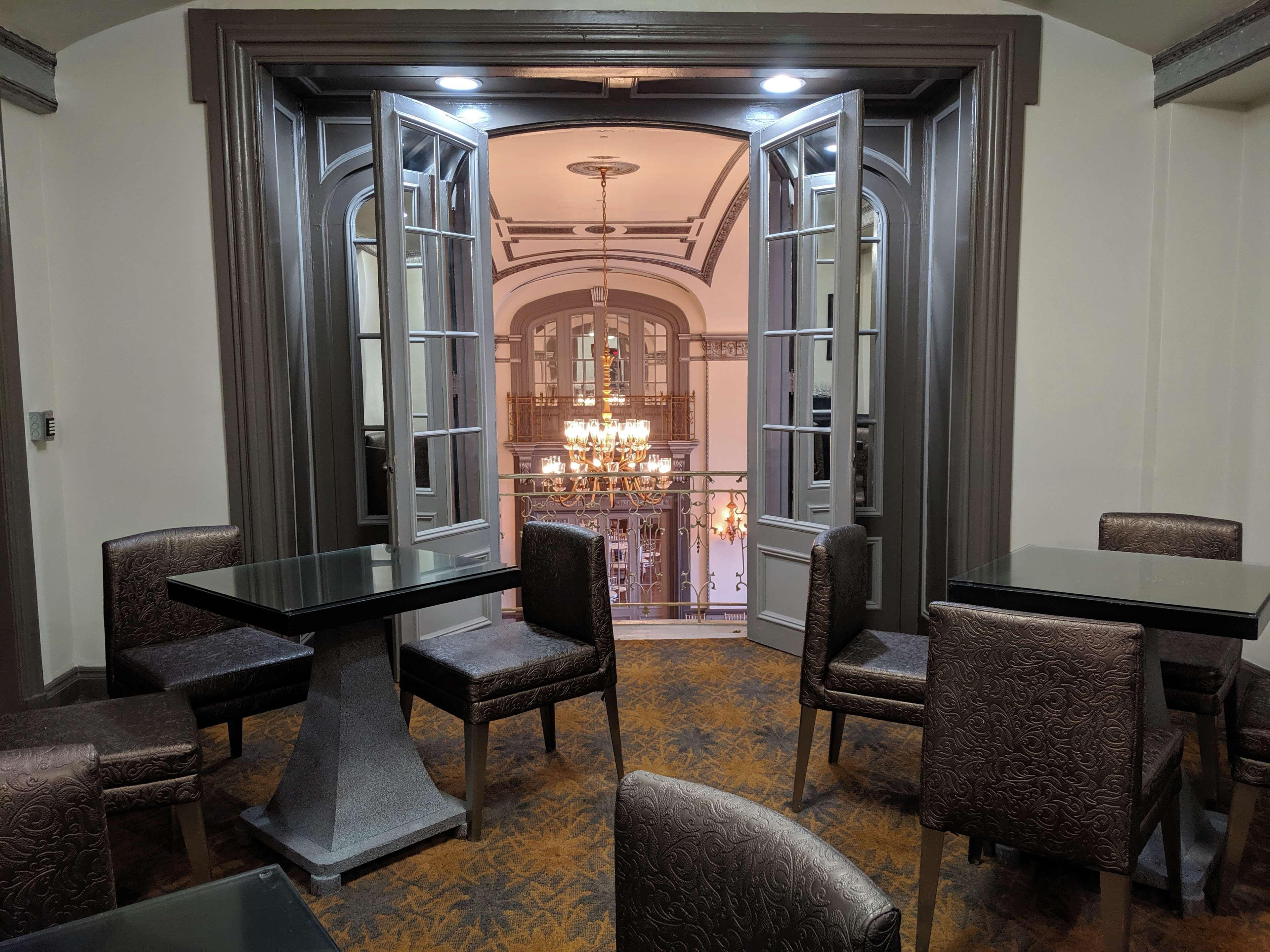 The Tudor Arms Hotel Cleveland - A Doubletree By Hilton Dış mekan fotoğraf